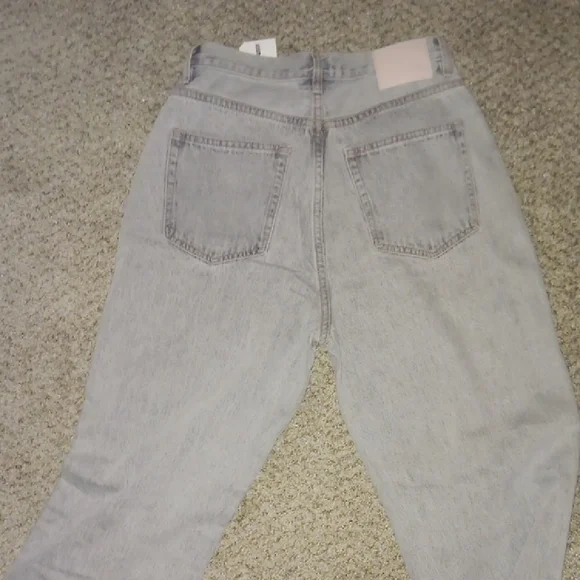 Casual Gray Boyfriend Jeans - Picture 4 of 4